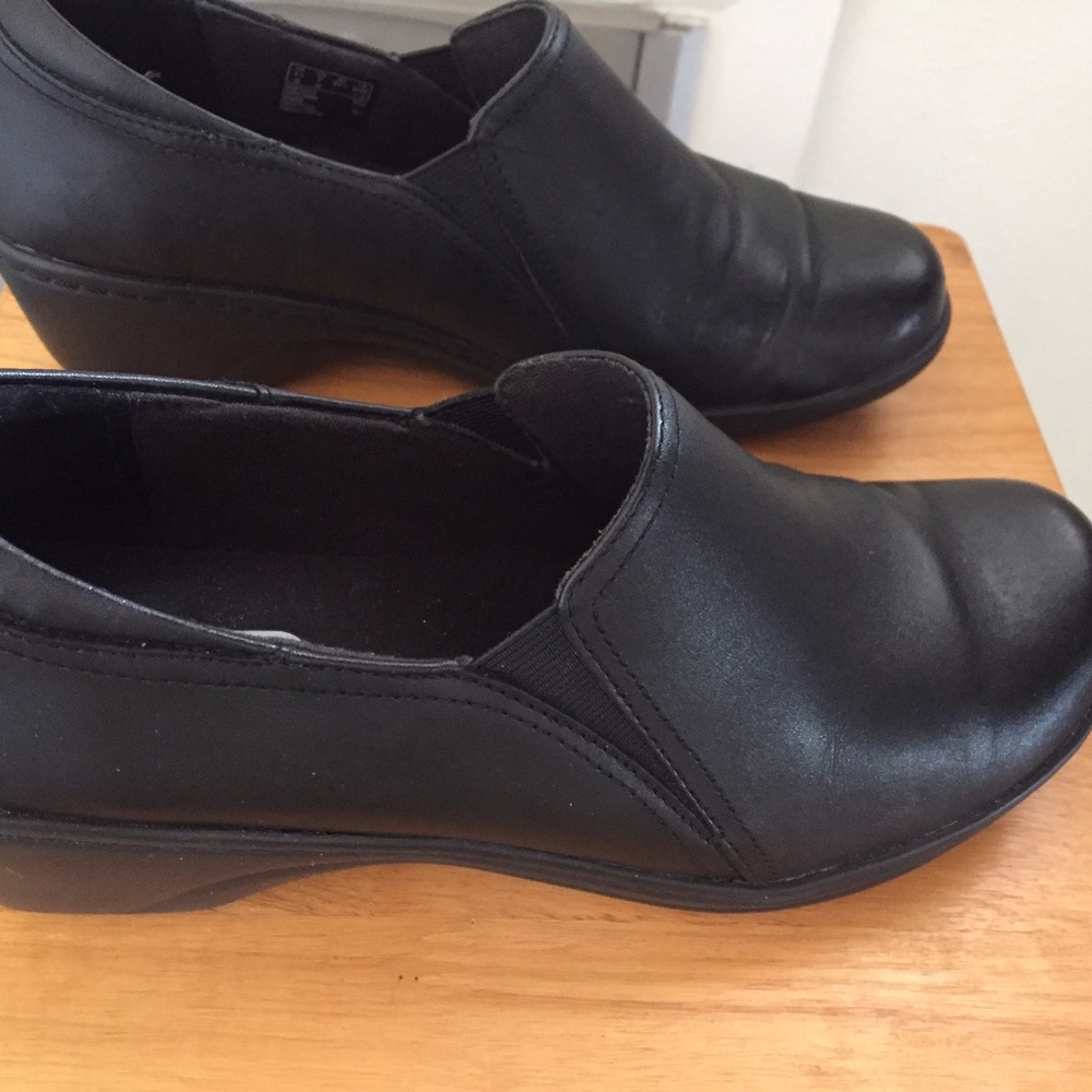 Black leather comfort shoes slip ons